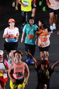 BIB: 722, 281, 1937, 944198, 28323, 28337, 25052
                            <button type="button" onclick="openModal(23181590)" class="btn btn-primary btn-sm float-right btn-popup" data-toggle="modal" data-target=".modal-high-quality">
                        <i class="fas fa-shopping-cart"></i> Add to Cart
                    </button>
                                            <button type="button" onclick="isThisMe(23181590, true)" class="btn btn-success btn-sm float-right btn-popup btn-isme hidden" data-toggle="tooltip" data-placement="bottom" title="นี่คือรูปของคุณใช่ไหม คลิกที่นี่เพื่อเอาเข้าอัลบั้ม">
                        <i class="fas fa-plus"></i> Add to album
                    </button>
                    <button type="button" onclick="isThisMe(23181590, false)" class="btn btn-warning btn-sm float-right btn-popup btn-isnotme hidden">
                        <i class="fas fa-ban"></i> Remove from album
                    </button>
